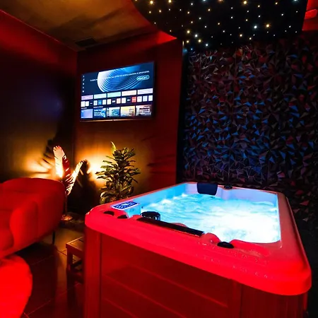 Romantic - - Centre * Tuluza